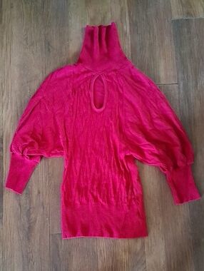 bebe Hot Pink Keyhole Turtleneck Balloon-Sleeve Sweater